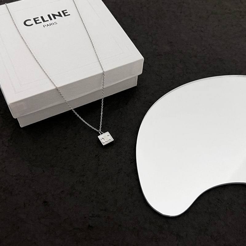 Celine Necklace 05lyr95 (1)